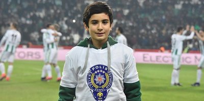 Fethi Sekin’in oğluna forma