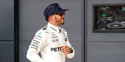 Büyük Britanya'da pole pozisyonu Hamilton'ın