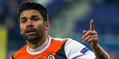 Sambacı Eduardo da Silva apronda bekletiliyor