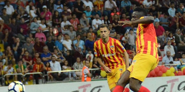 Asamoah Gyan'dan G.Saray'a gözdağı