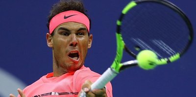 Nadal ve Federer dördüncü tura yükseldi