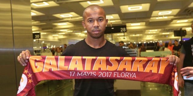 G.Saray KAP'a bildirdi! İşte Mariano'nun maliyeti