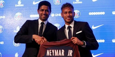 PSG, Neymar'ı basına tanıttı