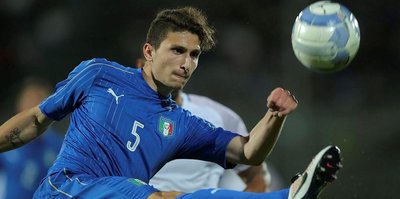 Juventus'tan savunmaya takviye