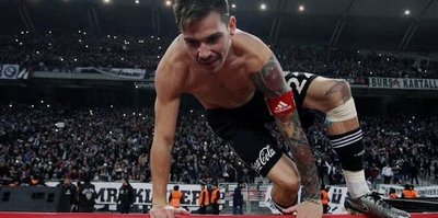 Beşiktaş taraftarının sevgilisi geri dönüyor