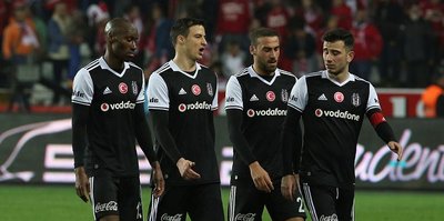 Kartal'a 'evlat' darbesi!