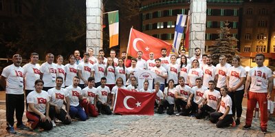 Milli atletler Polonya'da nöbet tuttu