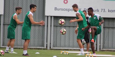 Bursaspor’da pas çalışması