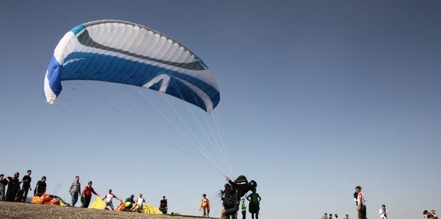 Eskişehir semalarını paraşütçüler renklendirecek