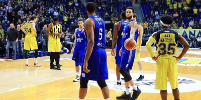 F.Bahçe Anadolu Efes'i devirdi