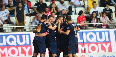 Medipol Başakşehir kupa mesaisinde