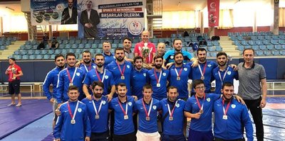 Balıkesir BB minderde süper