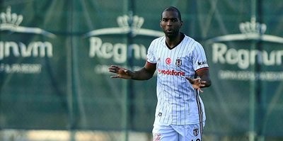 Ryan Babel'in lisansı çıkartıldı