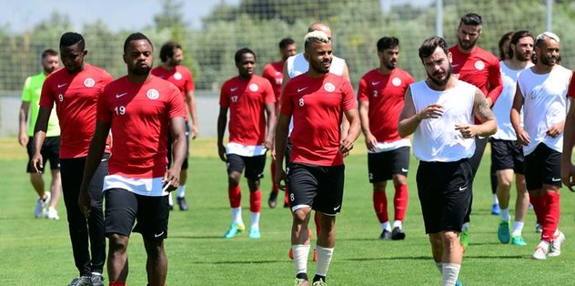 Antalyaspor'da 2 eksik