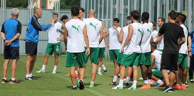 Le Guen oyuncuları uyardı