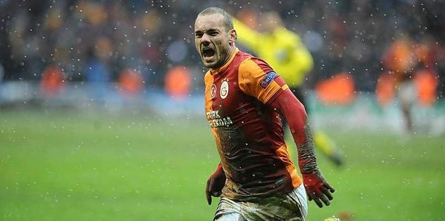 Hayaller Sneijder
