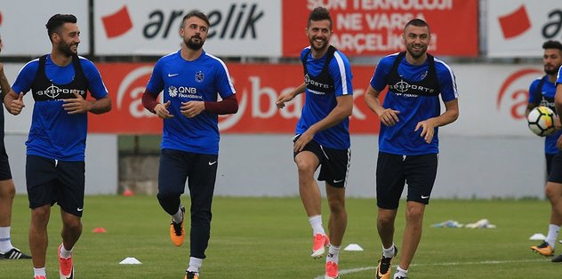 Burak Yılmaz, ilk idmanına çıktı