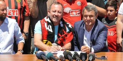 Sergen Yalçın’dan savaşan takım