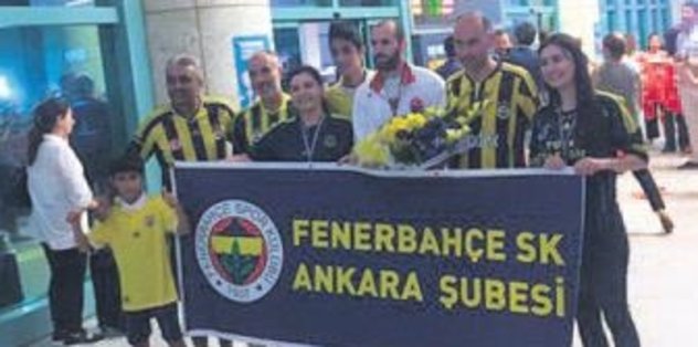 Guliyev’e çiçekli merhaba