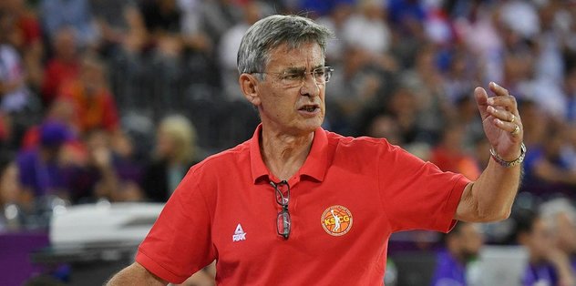 Soyunma odasında sigara içti, ceza yedi