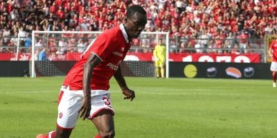 Antalyaspor’da sol kanata takviye