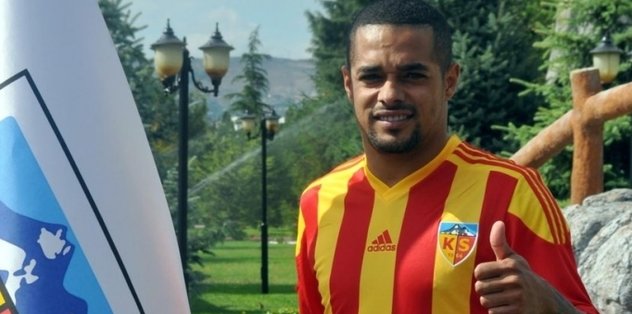 Welliton imzalıyor