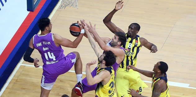 F.Bahçe Real Madrid'i son saniyede yıktı