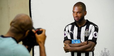 Babel, Newcastle’a gitmiş!