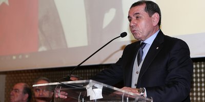 Dursun Özbek divan kurulunda konuştu