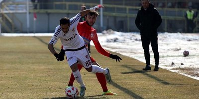Elazığspor 4 haftalık hasreti Bolu’da bitirdi