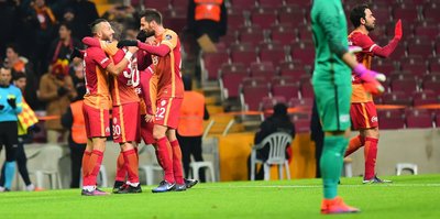 Aslan evinde bir başka