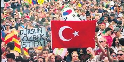 Müzik festivalinde istifa çağrısına devam