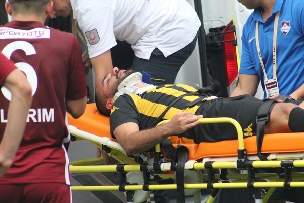 1461 Trabzon-Arsinspor Maçında Emrah Şahinçiftçi'nin Dili Boğazına Kaçtı