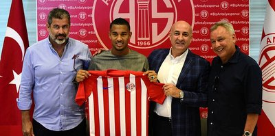 Vainqueur imzayı attı