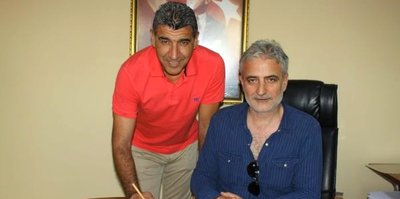 Manisaspor'da Karafırtınalar imzaladı