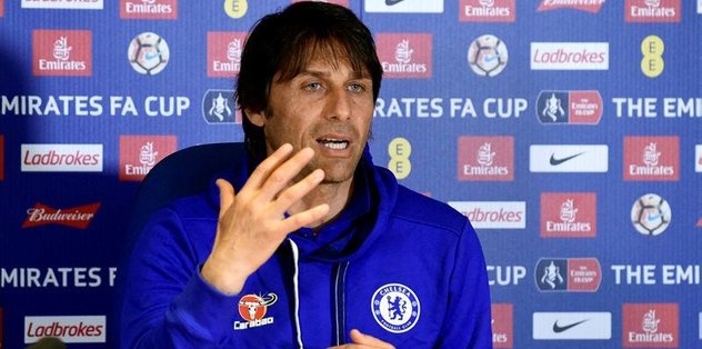 Conte, Chelsea'yi bırakmıyor