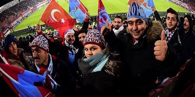 Avni Aker’e Konya ile veda