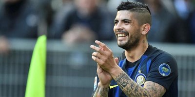 Ever Banega, Sevilla'ya döndü