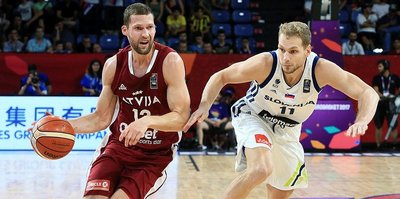 Slovenya yarı finale yükseldi