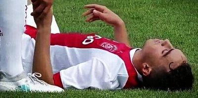 Ajax'lı Nouri'den kötü haber