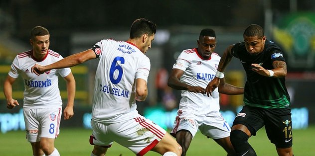 Akhisar evinde rakip tanımıyor
