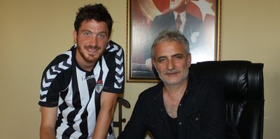 Manisaspor'a Berkay'la Hüseyin'den imza