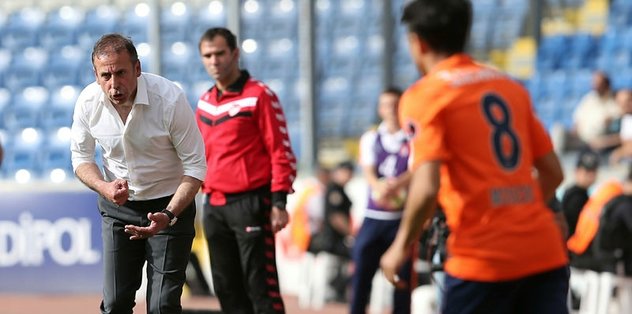 Abdullah Avcı, kariyerinde ilk peşinde
