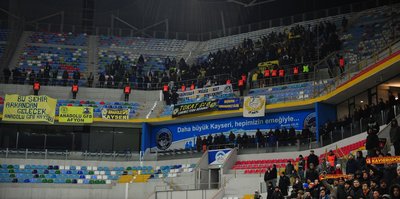 Tribünler boş kaldı