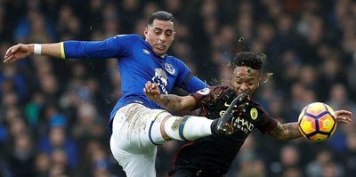 Everton, Manchester City'i ezdi