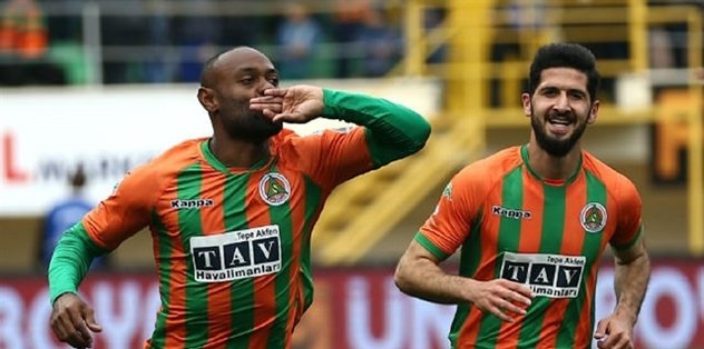 Alanyaspor'un yıldızını istiyor...