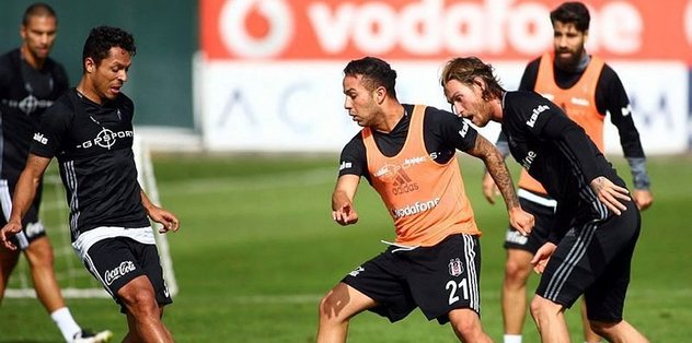 Beşiktaş, Napoli deplasmanında