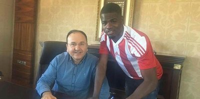 Yiğido’da sola Elderson