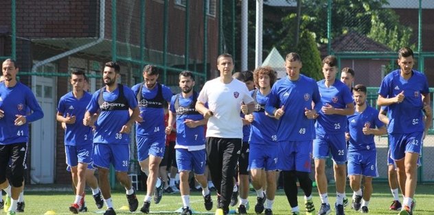 Karabükspor dolu dizgin
